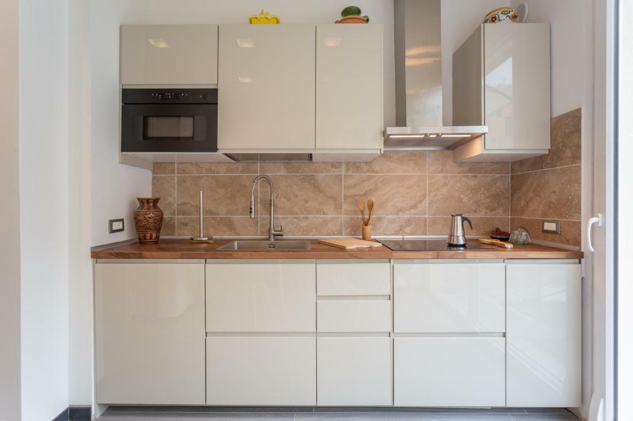 Le Stanze Di Carla! Bagno Privato, Cucina In Comune Florens Exteriör bild