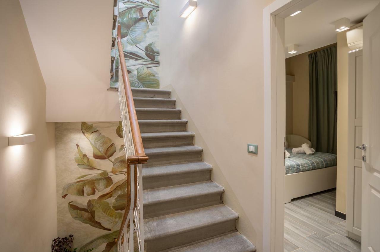 Le Stanze Di Carla! Bagno Privato, Cucina In Comune Florens Exteriör bild